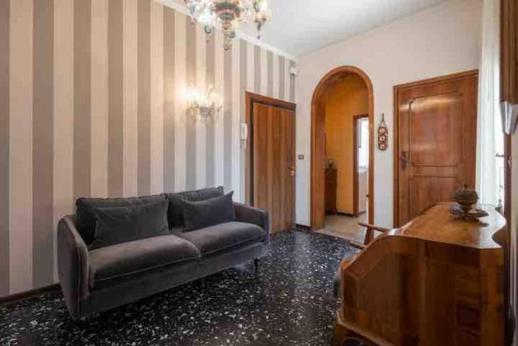 Ca' Pesaro Rooftop Terrace Apartment. เวนิส ภายนอก รูปภาพ