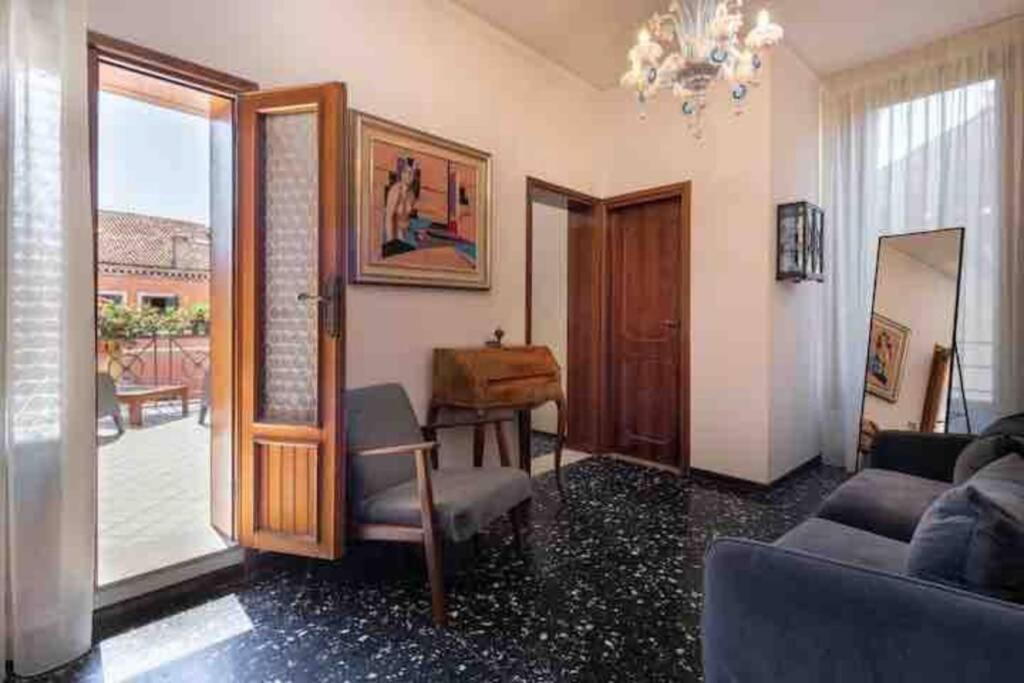 Ca' Pesaro Rooftop Terrace Apartment. เวนิส ภายนอก รูปภาพ